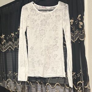 Elegant White Floral Long Sleeve Tee